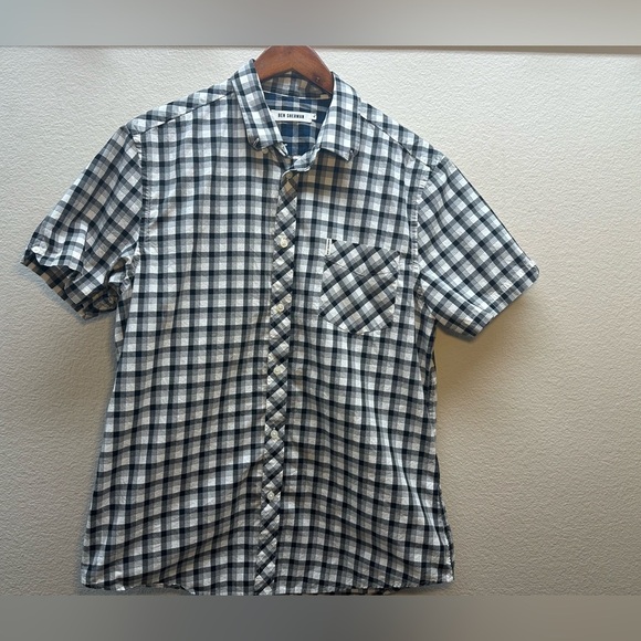 Ben Sherman Black and White Casual Button Down Shirt - Picture 1 of 4
